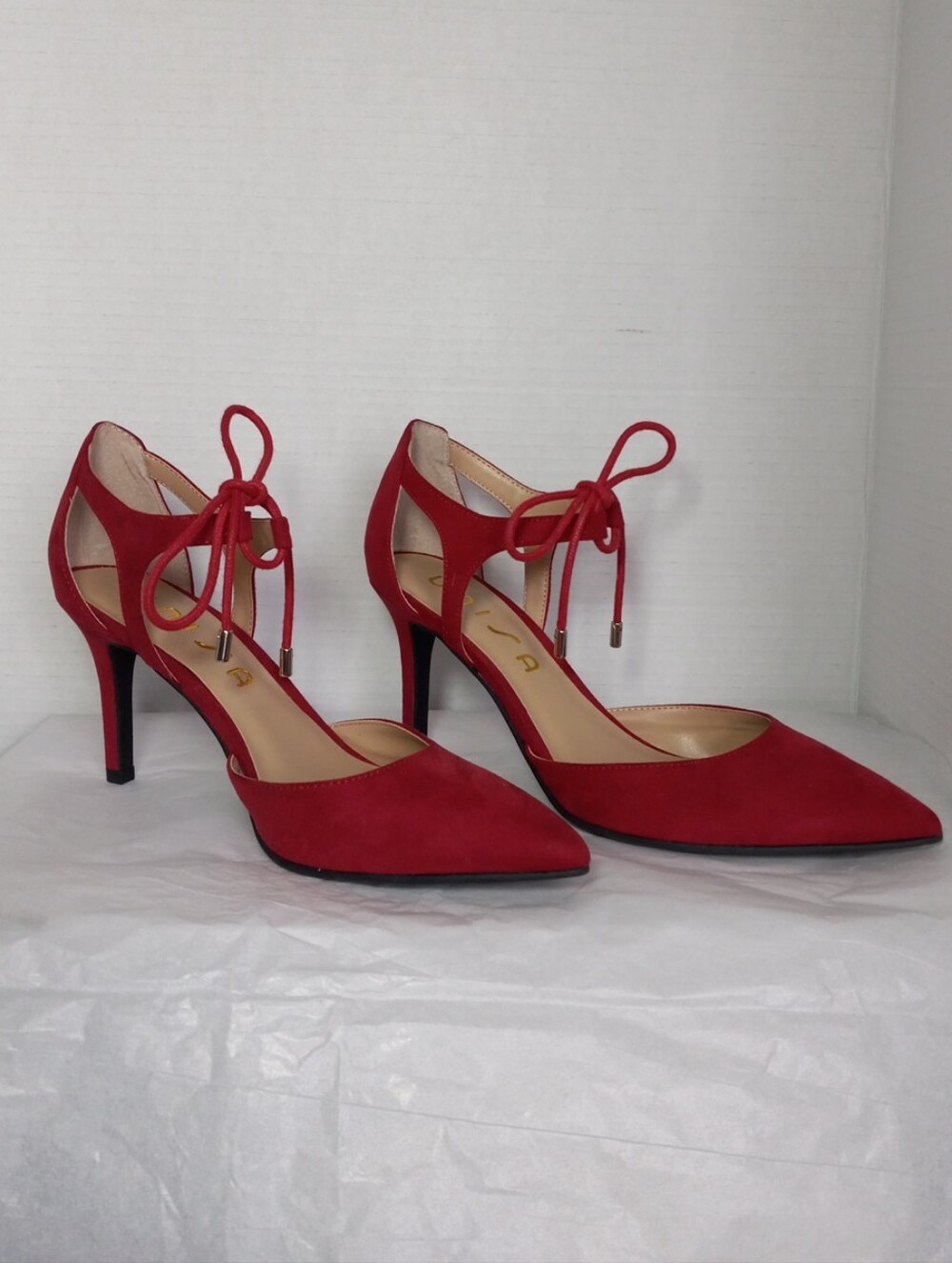 Unisa Red Faux Suede Pointed-Toe Tie Ankle Heels - Women Size 8 - Picture 9 of 10